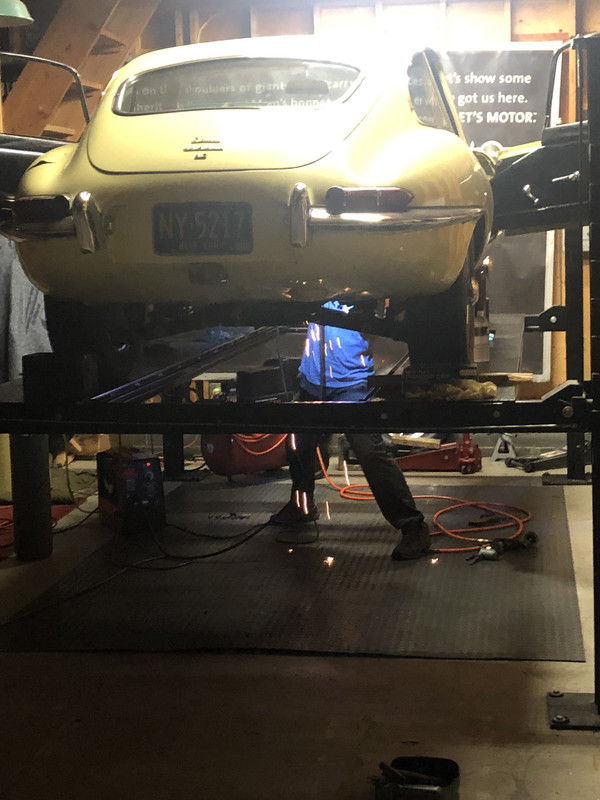 BAB6473A-BD1D-4A84-B01A-EDC29876BA5E