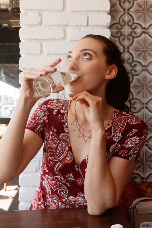 full_003_1140391214090177