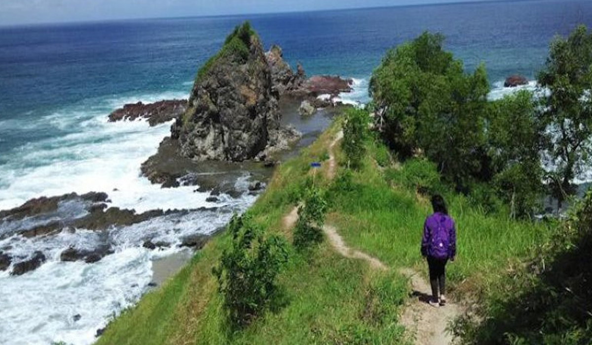 Matahari Terbenam yang Romantis