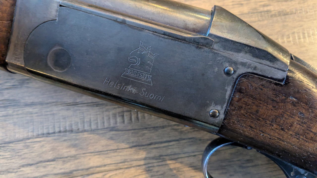 PXL 20251211 204522085