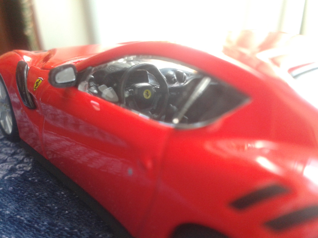 2015 Ferrari F12tdf (nº20 Supercars SALVAT) (16)