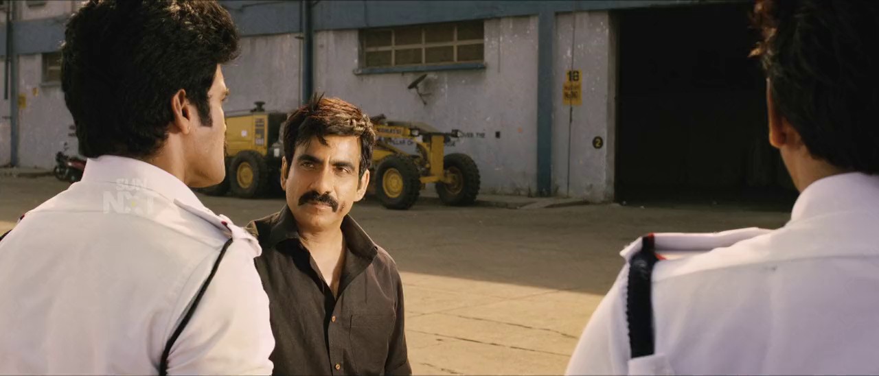 Power-2014-Hindi-Telugu-720p-x264-AVC-AAC-2ch-ESub-mkv-0005