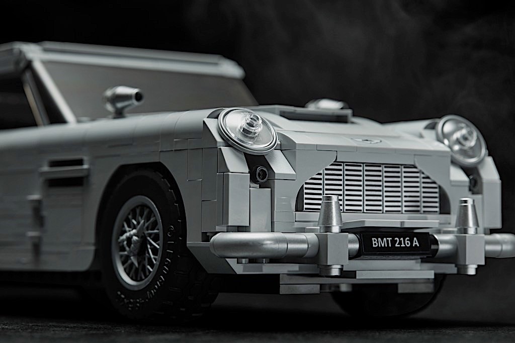 Aston Martin DB5 by Lego (38)