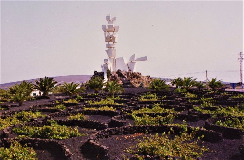 Paseando por España-1991/2015-Parte-1 - Blogs of Spain - PARQUE NACIONAL DE TIMANFAYA Y ALREDEDORES-JULIO-1991-ISLAS CANARIAS (25)