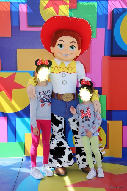 Día 4: Tercer y último día en Disneyland - Disneyland en 3 días y París en 1 (Regalo de comunión) (2)