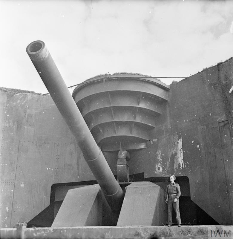 Batterie Todt musee Todt-iwm1