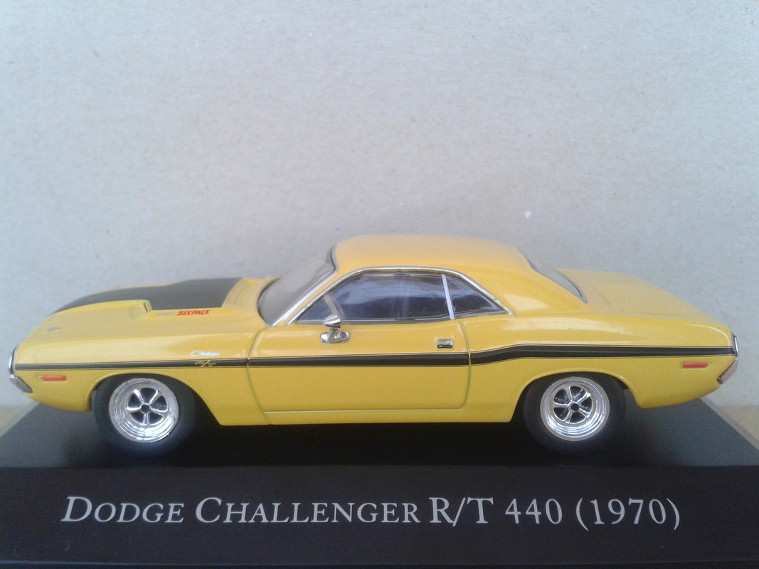 1970 Dodge Challenger MK I RT 440 (Ixo - nº7 American Cars Altaya) (11)