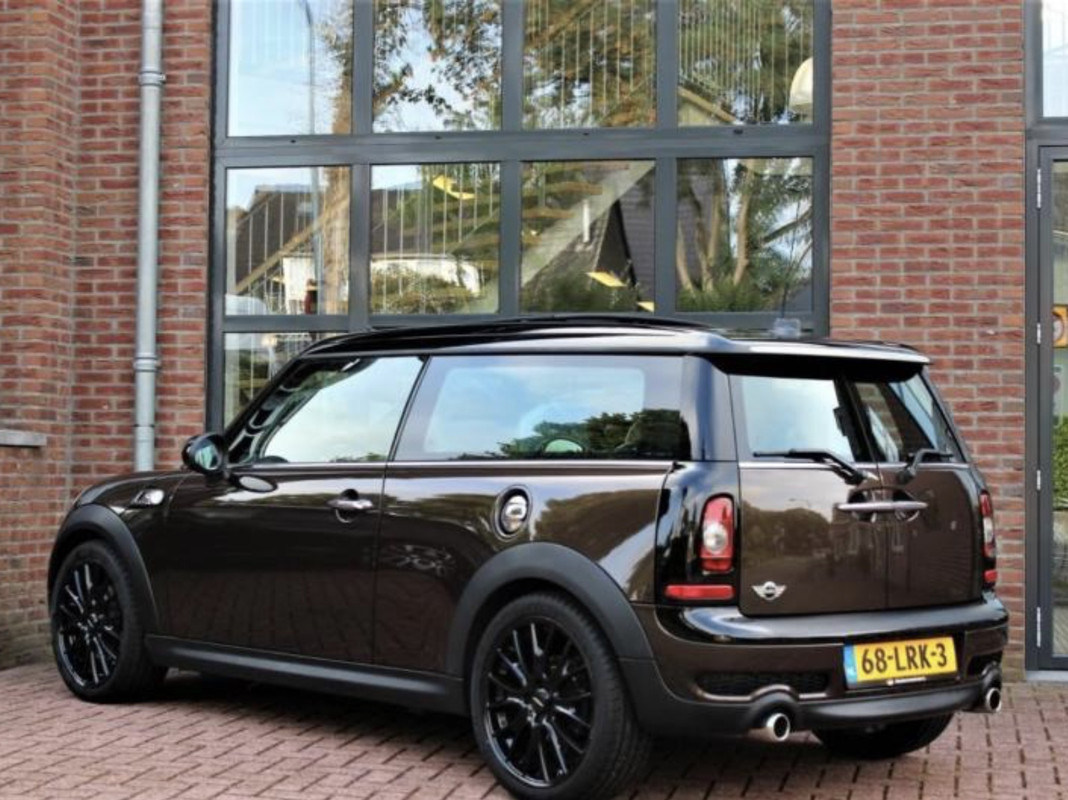 5477D259-3351-4B8E-869C-496583B7C89A