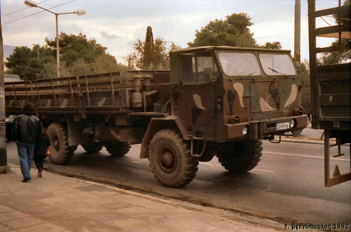 1992-03-25 056
