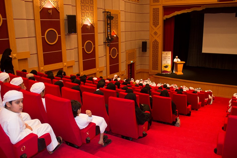 تكريم الطلاب المتفوقين مدرسة الخالدية