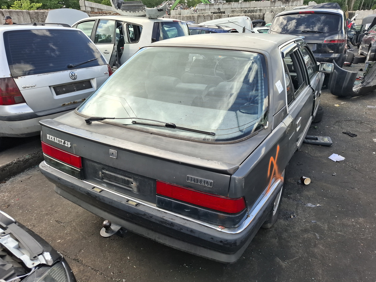 20260602 RENAULT 25 (2)