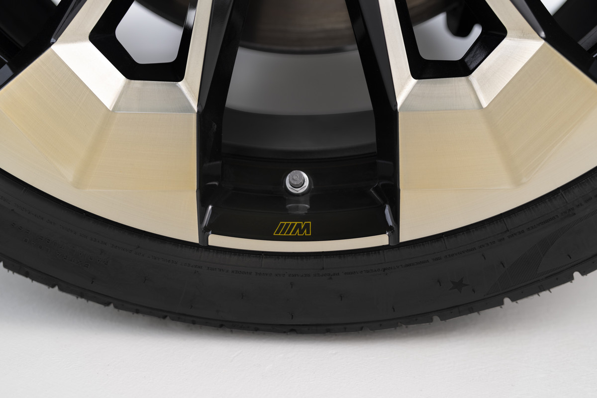P90478614_highRes_the-first-ever-bmw-x