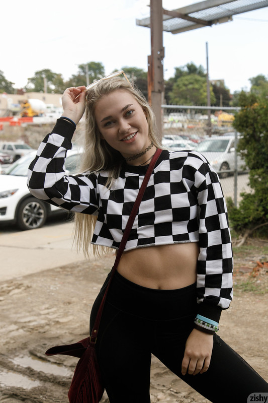 full_021_1028011250409949