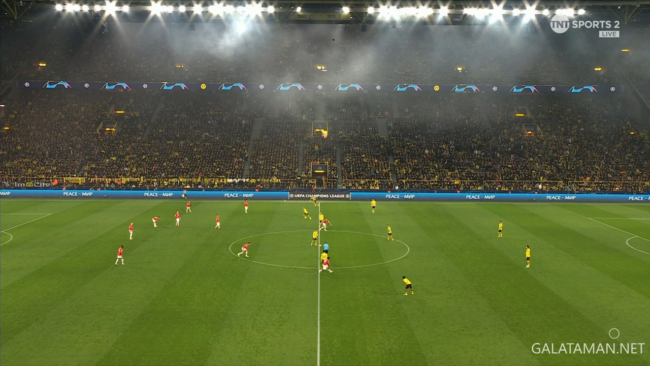 [Image: 20240313-DOR-PSV-UCL-1-1080-mkv-snapshot...25-409.jpg]