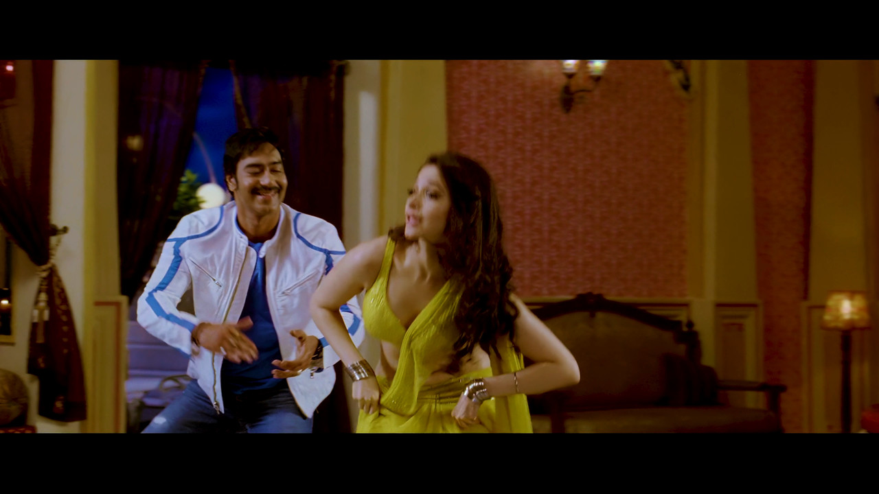 Tamanna Hot Song From Himmatwala Taki O Taki 4K (Best Quality).mp4_snapshot_00.54_[2021.04.04_21.54.