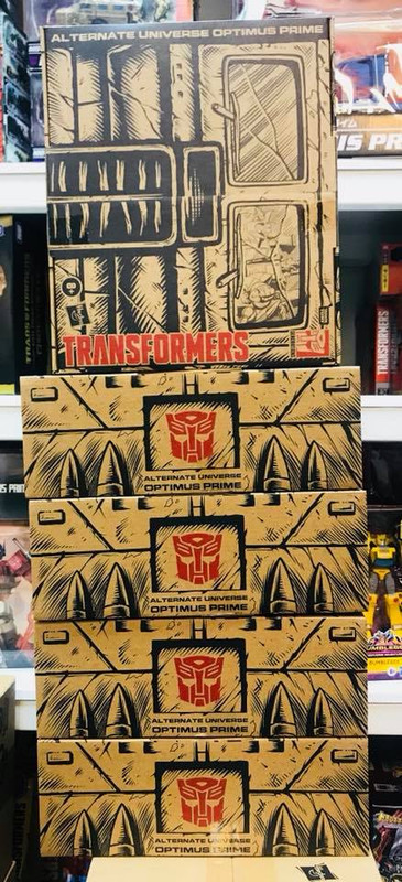 Alternate-Universe-Optimus-Prime01