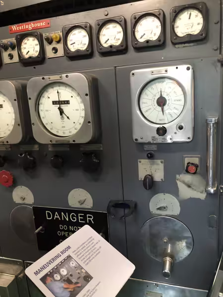 94-maneuvering-room-12.avif