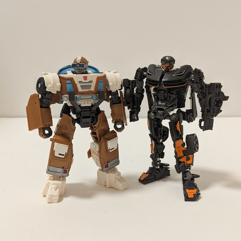 ROTB-Wheeljack-16