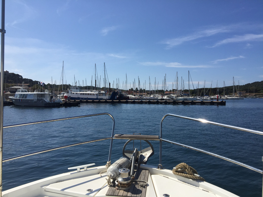 A8AA0EAB-6661-4B56-BEA5-E7D670C0471D