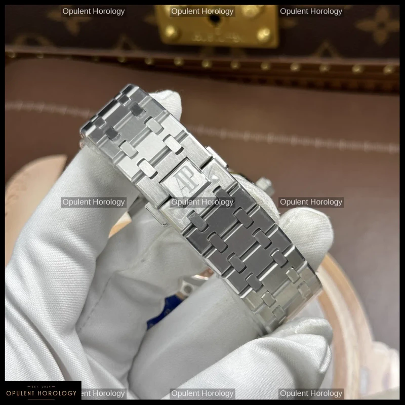 Audemars Piguet Royal Oak Perpetual Calendar 26574TI 41mm Automatic Swiss Movement