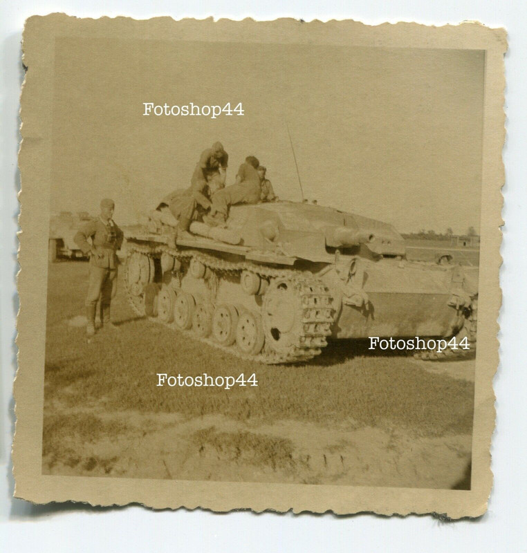 Foto Russland deutscher Panzer Sturmgeschütz Stug.