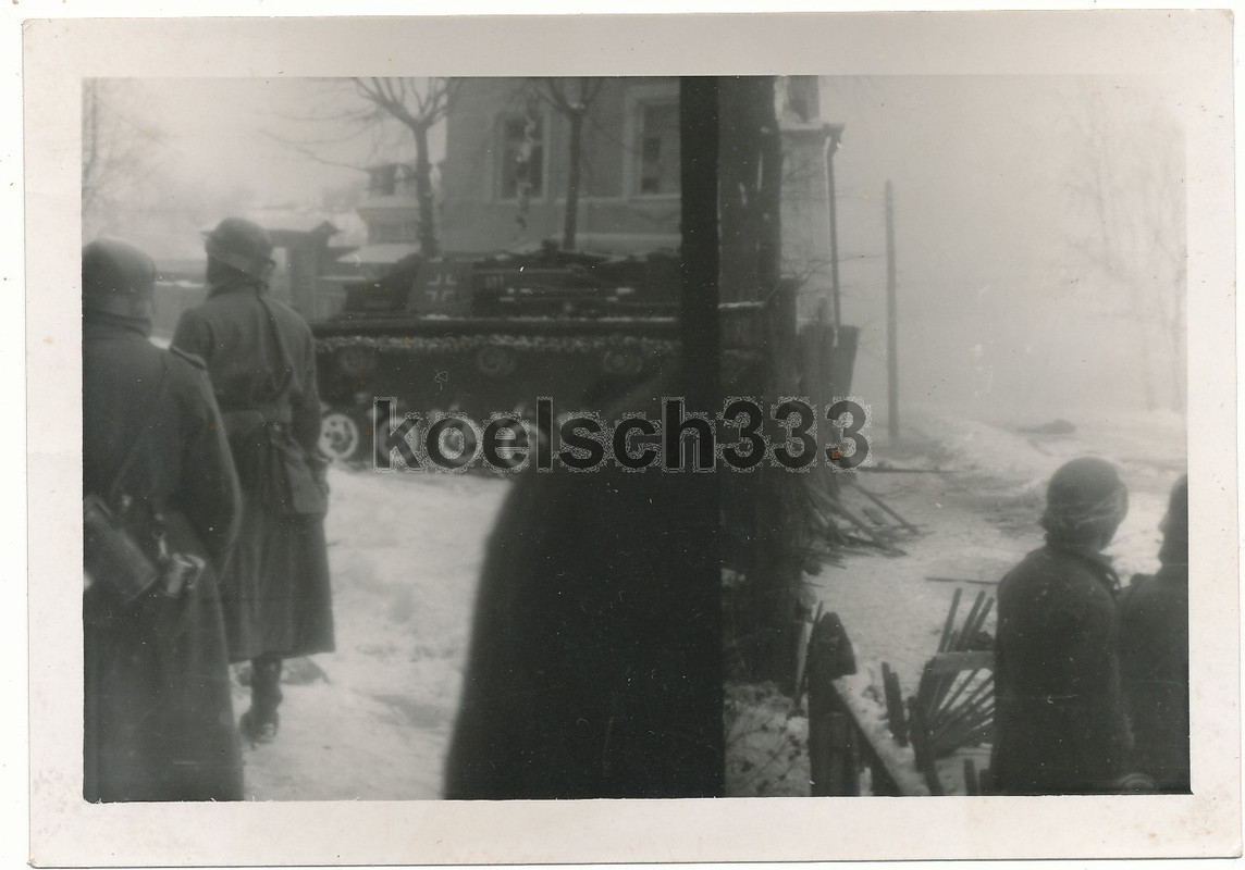 Sturmgeschütz Panzer & Grenadiere im Straßenkamp