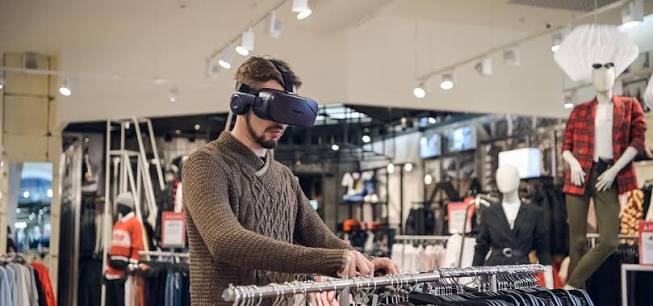 AR Shopping Experiences With techloomz com for Engaging Online Retailv