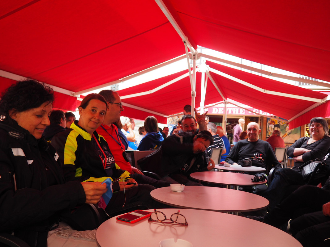 45D3C0A1-C4A4-49E4-A50D-E10BF582FD4F