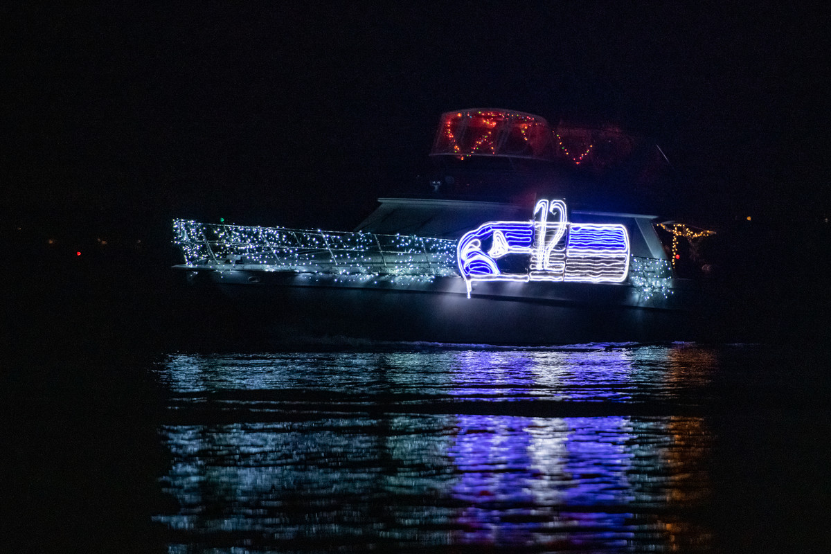 Beachcomber-2019-Boat-Parade-Hi-Res-2.jpg