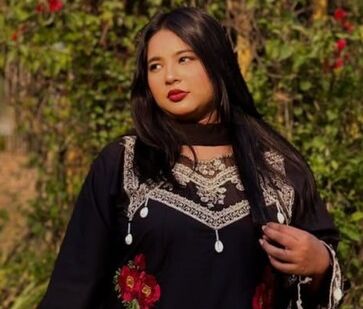 Sexy Bengali Horny Chubby Girl Showing Fucking