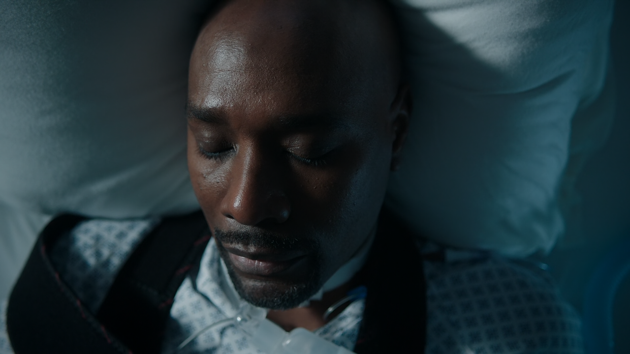 The.Resident.S04E05.Home.Before.Dark.1080p.10bit.AMZN.WEB-DL.DDP5.1.HEVC-Vyndros.mkv_snapshot_10.07_