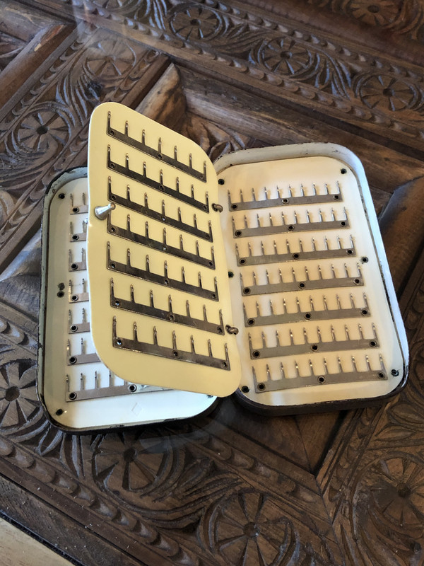 FEB563F6-28AE-4690-BDD2-202903B03BD9