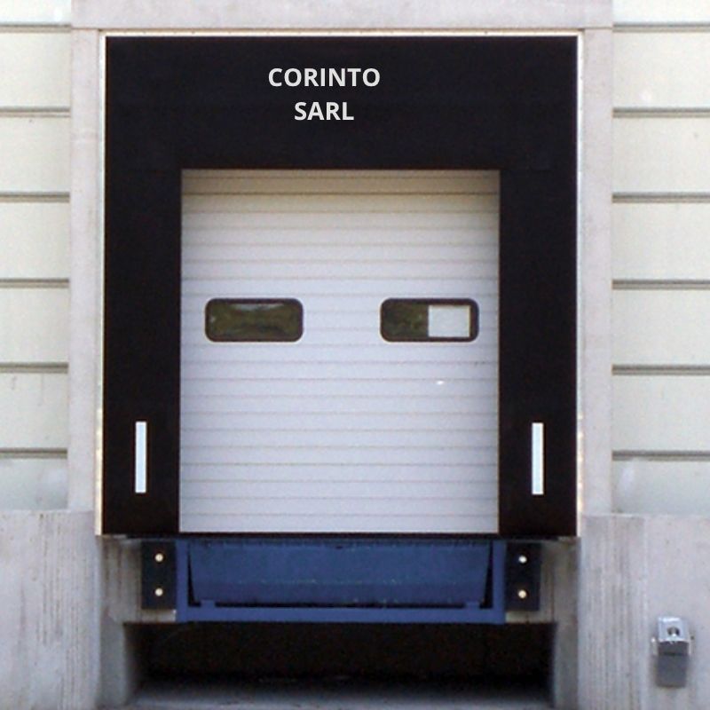 Sas d'étanchéité de quai en cours d'utilisation