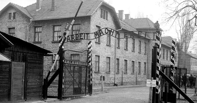 Entrada a Auschwitz