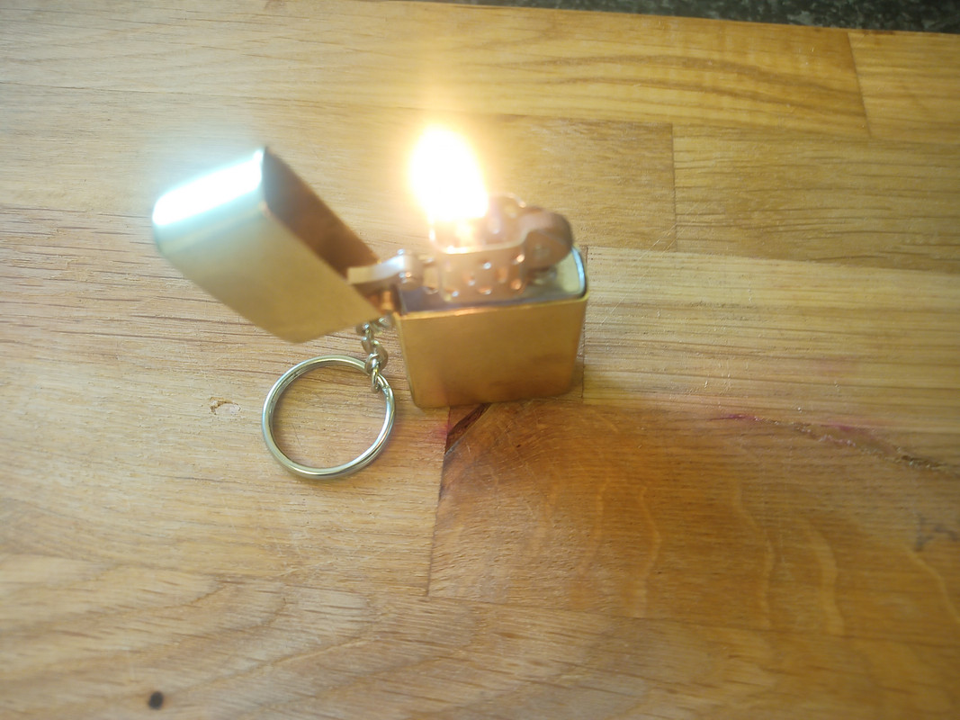 LIGHTER_KEYCHAIN.jpg