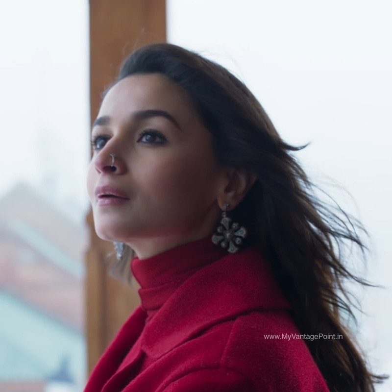 red-dress-alia-bhatt-in-rocky-aur-rani-ki-prem-kahani-2023