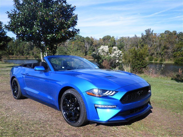 2019-ford-mustang-ecoboost-blue-metallic