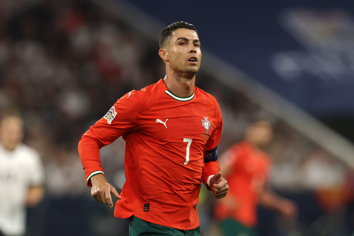 صور كرستيانو مع النصر