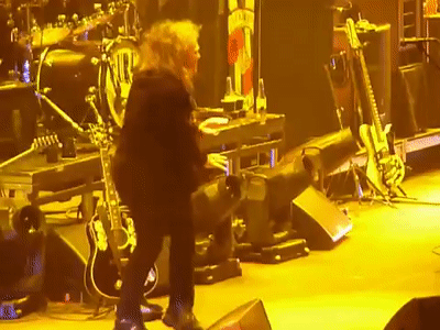 cure-dance.gif