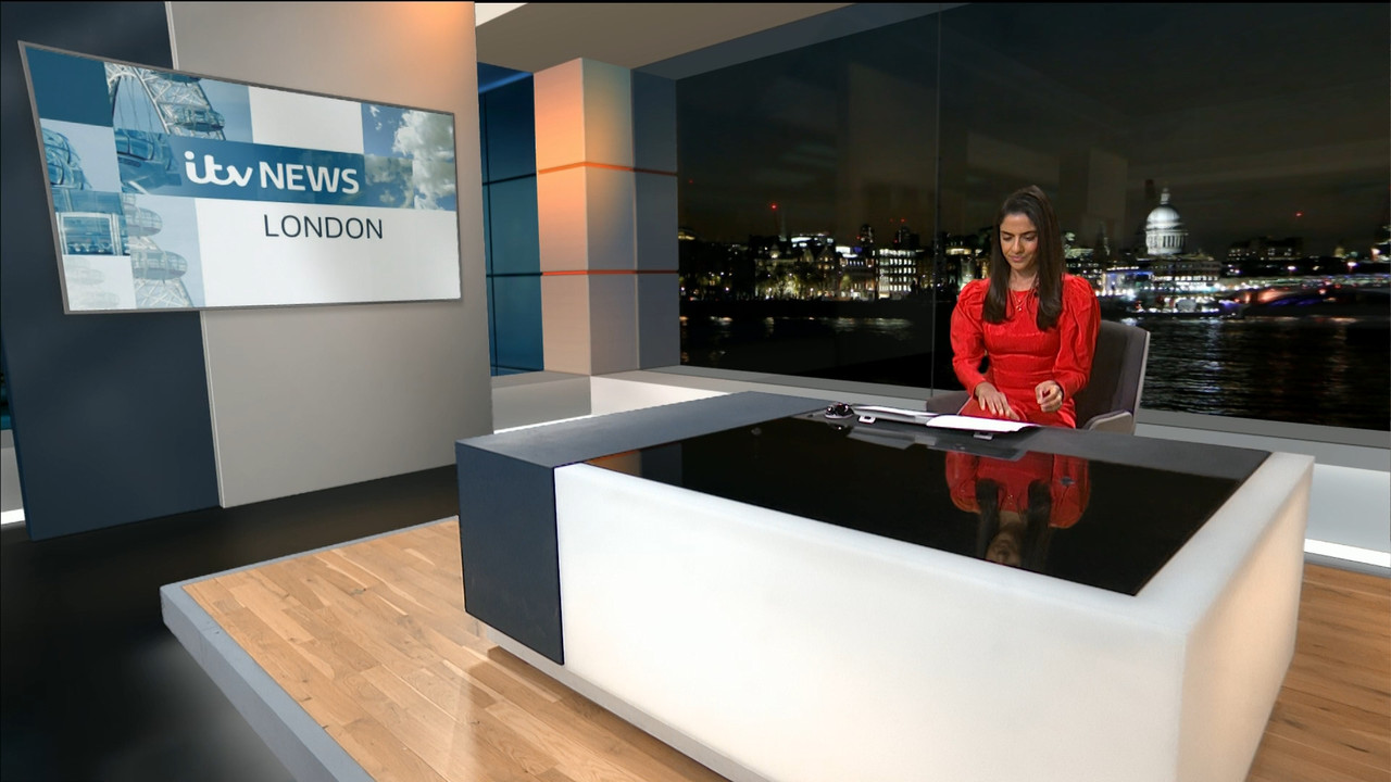 ITV News London_20210114_22302245.ts_snapshot_14.25.062