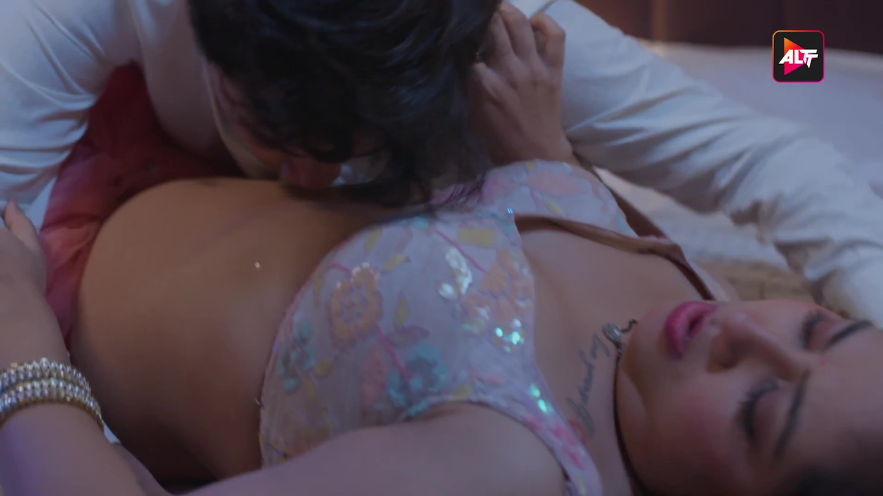 vlcsnap-2025-06-24-01h04m52s677