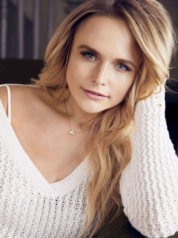 miranda-lambert-healthmag-03