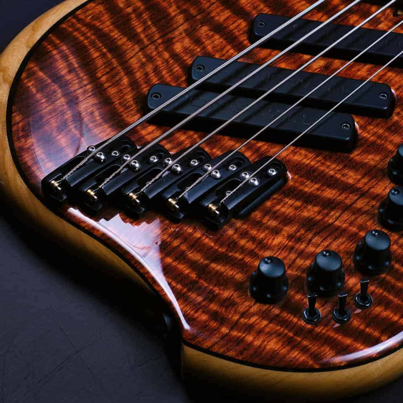Dingwall-Z3-Quilted-Bubinga-top-2011-PRE-OWNED-4
