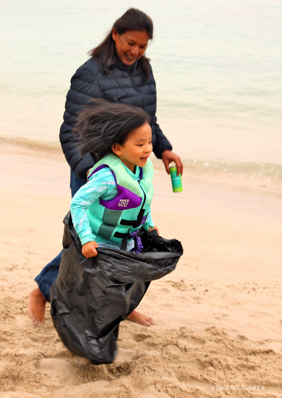 Persevering in the Sack Race (New Year's Beach Day 2025)