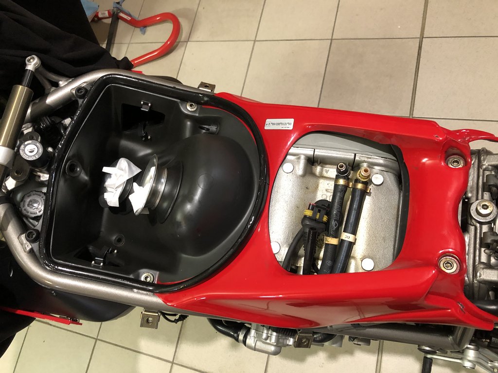 CF0F758A-E26E-4226-8AF6-8136D557FAE9