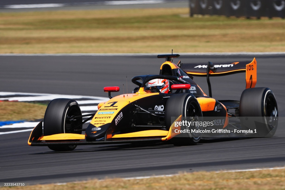 スクリーンショット_5-7-2025_32342_media.gettyimages.com