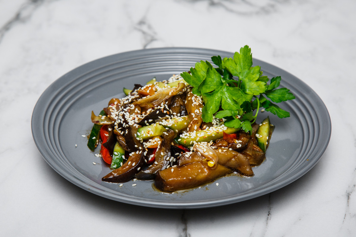 Горячий салат "Нино" (200г)