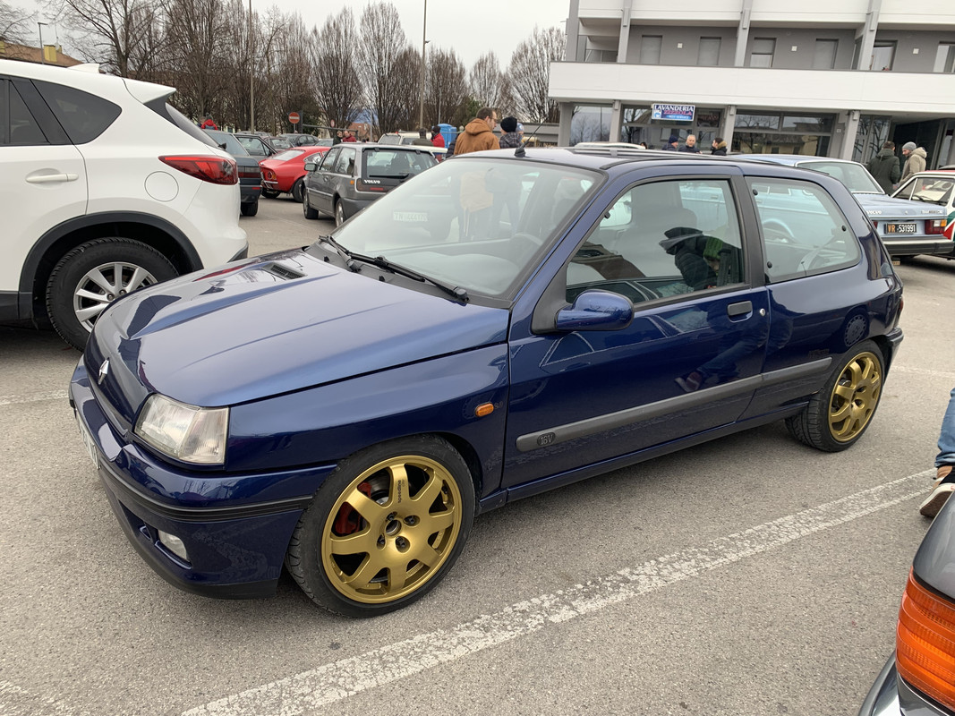 3382403F-83AF-420D-AB80-1AAD87F2E366