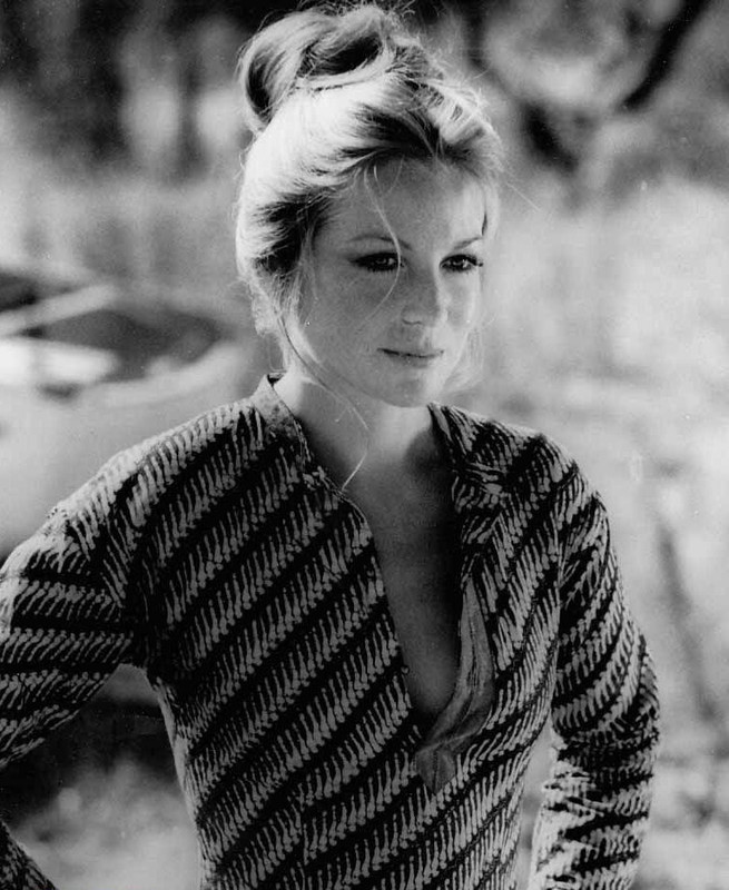 Alexandra Stewart a40