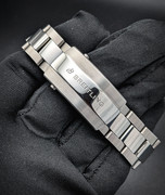 PXL 20260213 034807345 PORTRAIT ORIGINAL